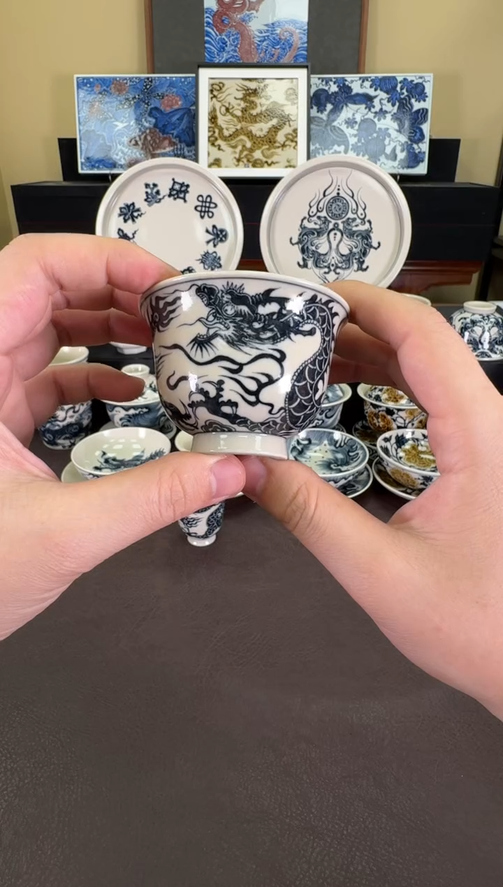 【闪购商品】二号釉1351龙纹铃铛杯