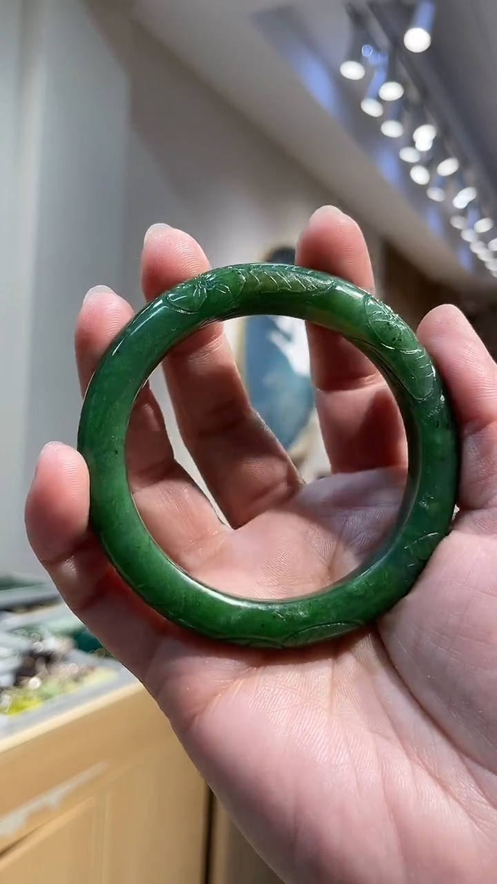 【闪购商品】和田玉手镯未镶嵌手镯58