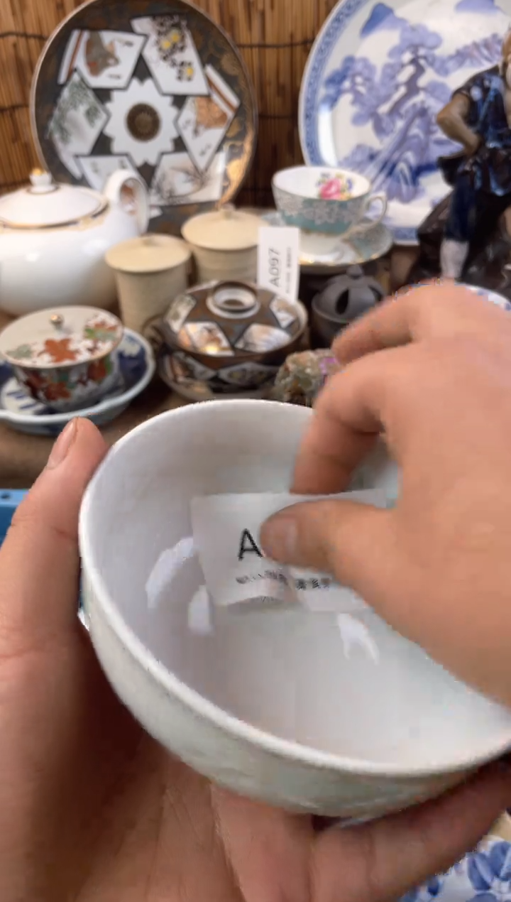 【闪购商品】日式中古no退no换默认微瑕A240