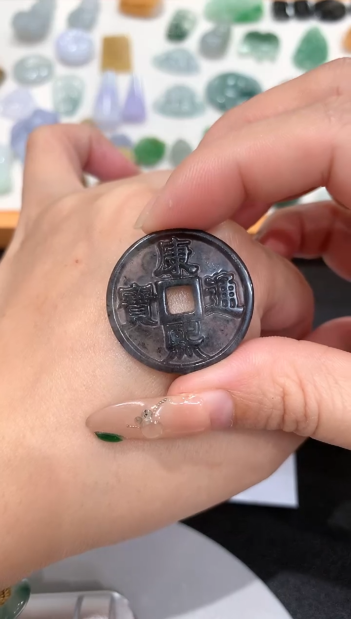 定制翡翠未镶嵌翡翠