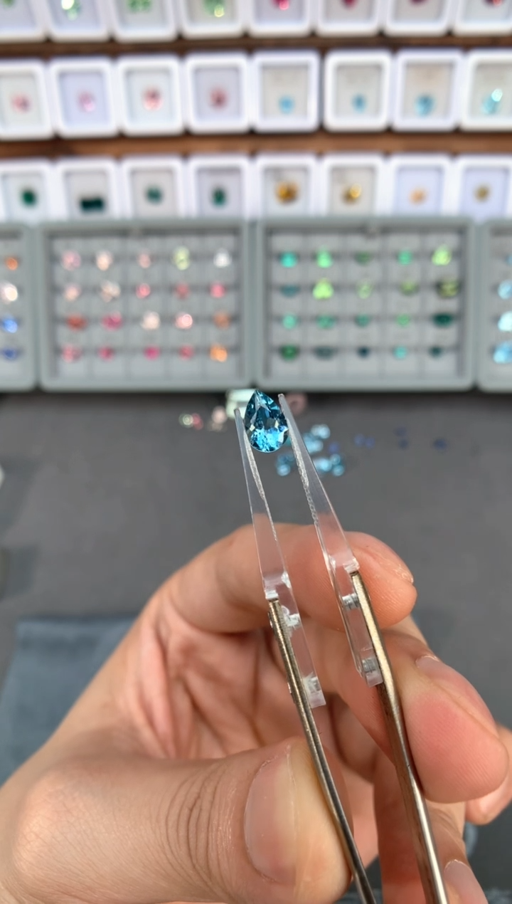 【闪购商品】定制海蓝宝石裸石未镶嵌1.0ct