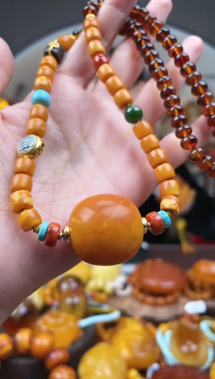 【闪购商品】琥珀裸石未镶嵌首饰 假1赔4 （多样性发货1件