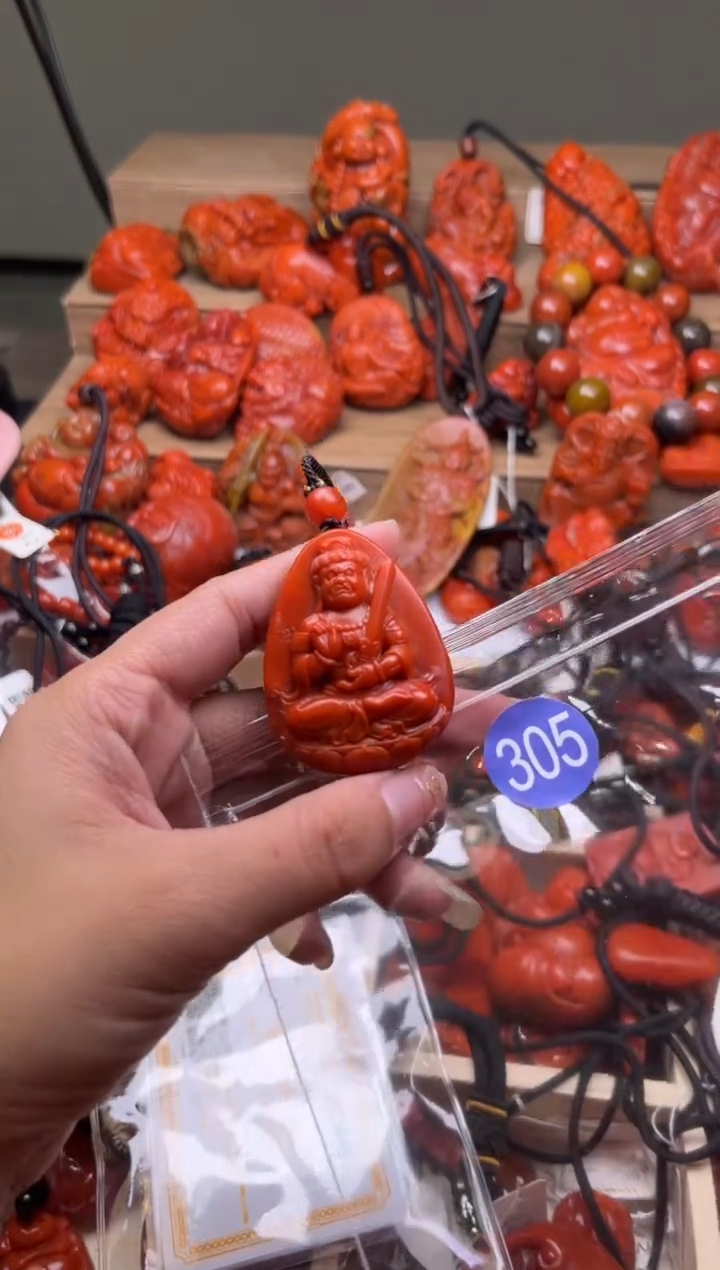 【闪购商品】南红玛瑙珠宝奇石合金305