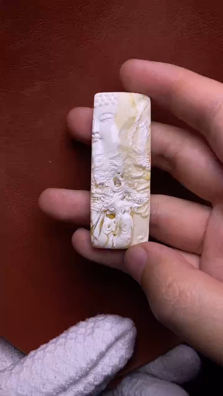 【闪购商品】琥珀颈饰未镶嵌一念之间吊坠