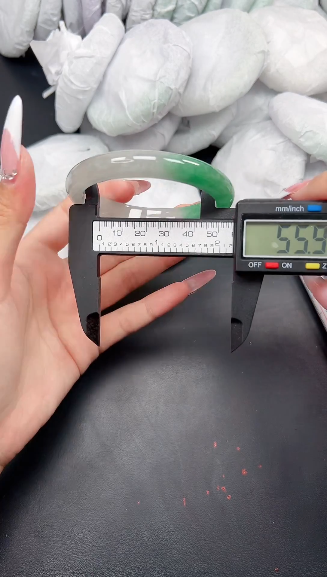 精品手镯，一物一拍J-019