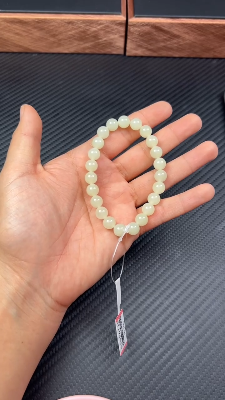 【闪购商品】和田玉手串未镶嵌且末微色差近矿卡8