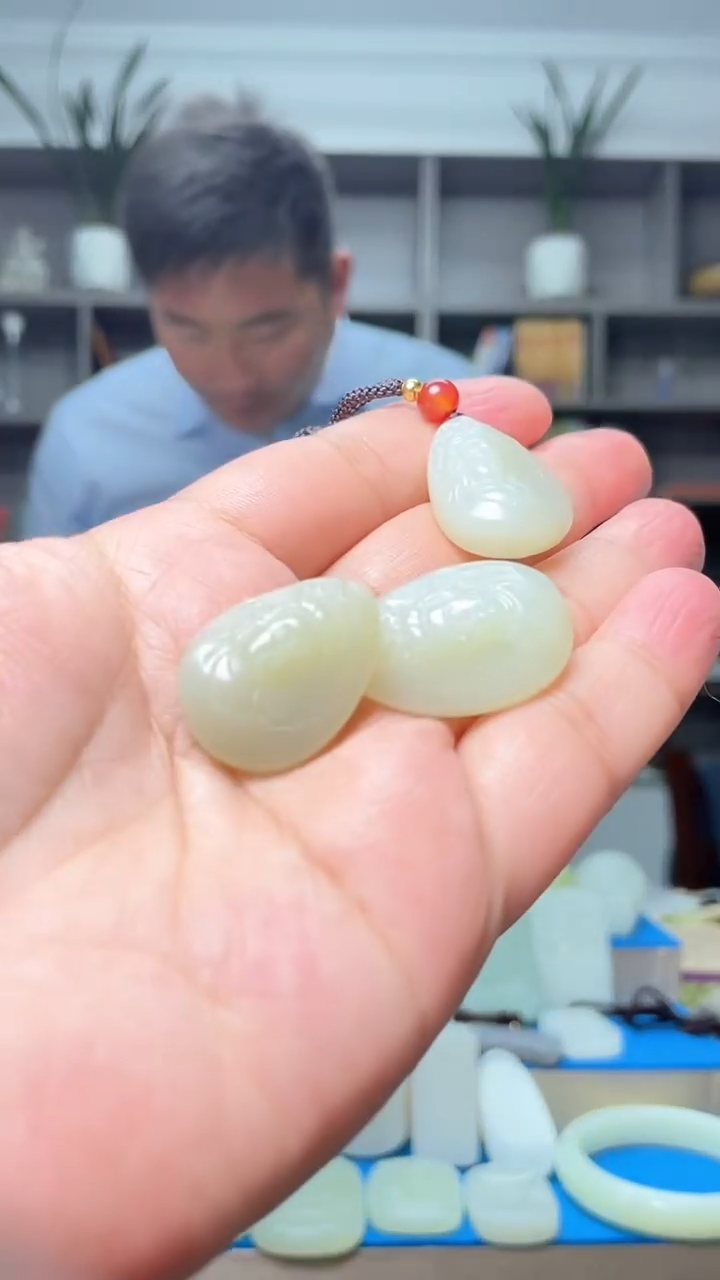 【闪购商品】和田玉吊坠(不含链)未镶嵌17(多样性拍一发一)