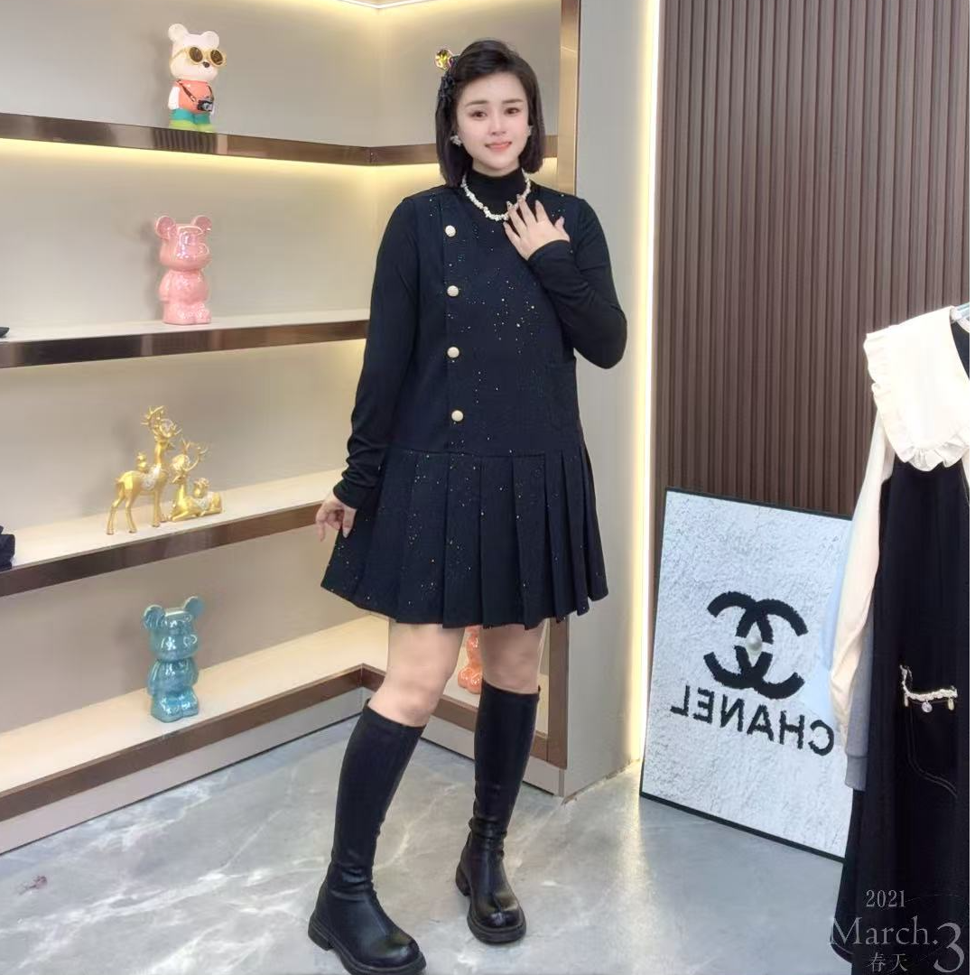 简约INS风时尚套装裙子气质秋冬百搭百褶打底网红