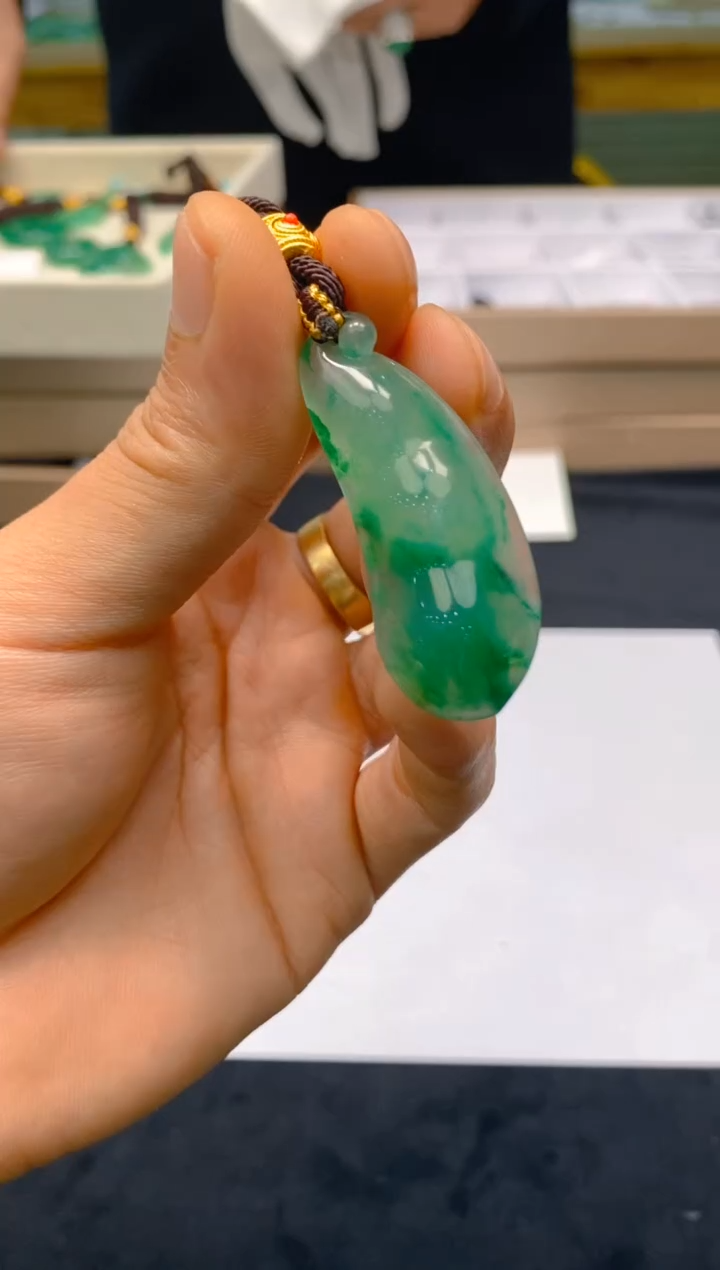 【闪购商品】石英质玉颈饰未镶嵌冰美人非洲翠83
