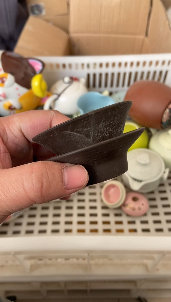 杯无运费险有瑕疵的摄影的产品有使用过的痕迹有点脏介意勿拍