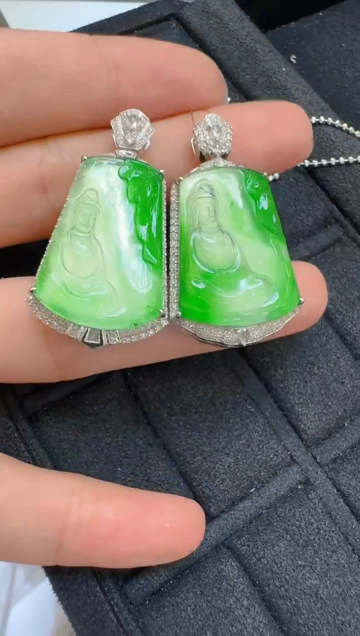 翡翠18K金镶嵌吊坠(不含链)多样性发货拍一发一 
