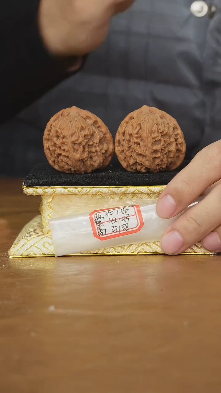 把件文玩核桃赵喜满南将石