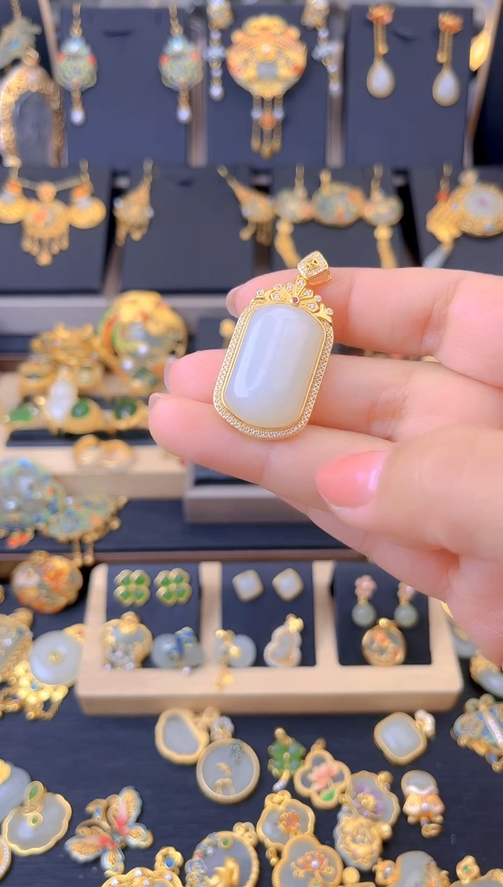 【闪购商品】和田玉吊坠银S925镀金镶嵌无事牌吊坠