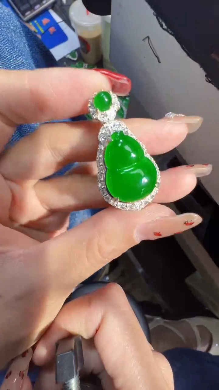 【闪购商品】定制翡翠未镶嵌葫芦1