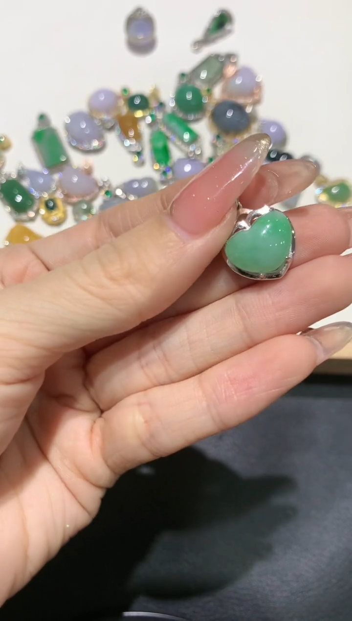 【闪购商品】翡翠吊坠(不含链)银S925镶嵌团购65
