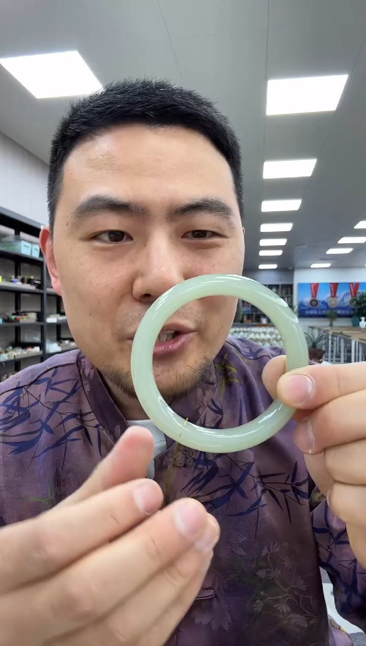 【闪购商品】和田玉手镯未镶嵌60-61  399