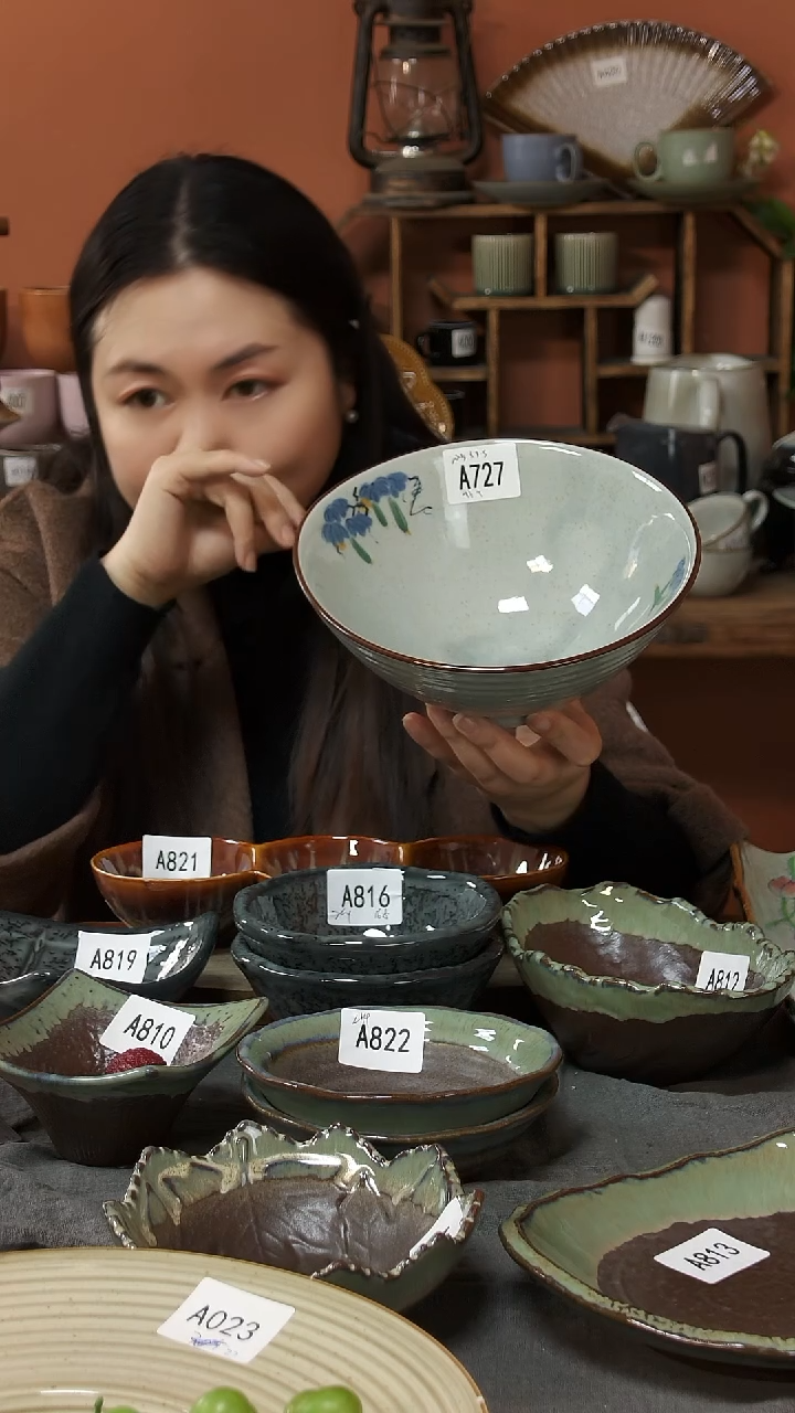 陶瓷A727陶瓷手绘丝瓜斗笠碗一个瑕疵20.5*8