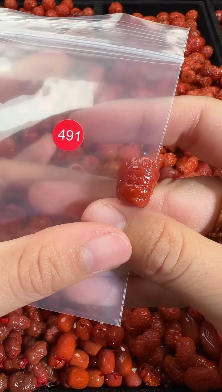 颈饰未镶嵌南红玛瑙11