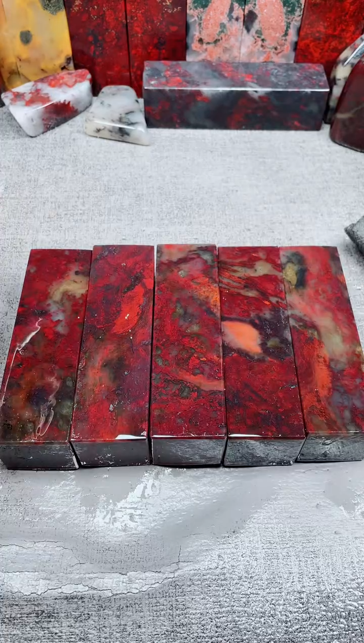 药**胡桂林鸡血玉素章3.0--5颗