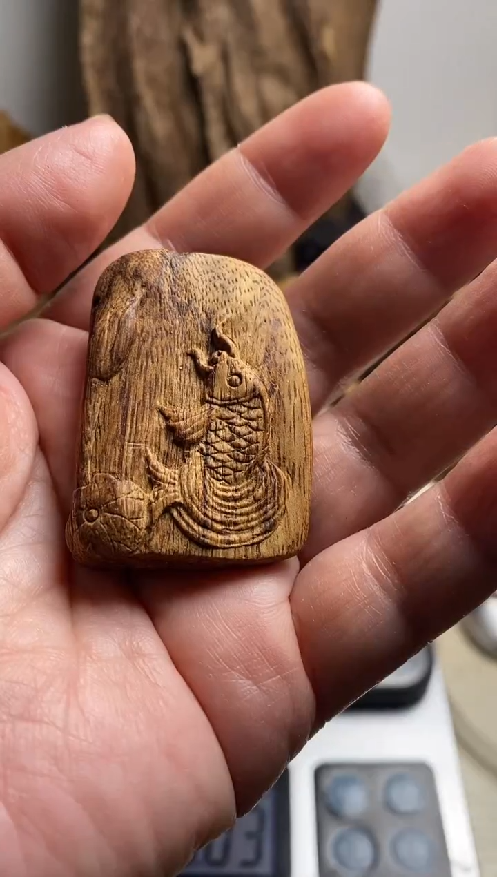 【闪购商品】沉香手把件马泥涝沉香原料9克