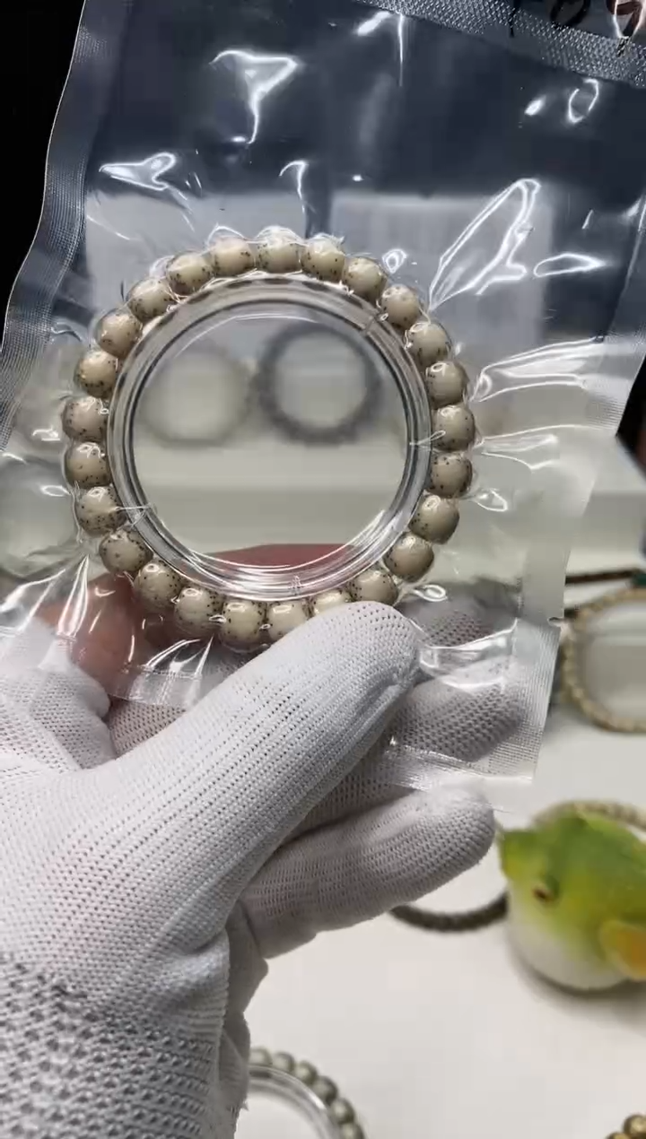 手串星月菩提375     b38