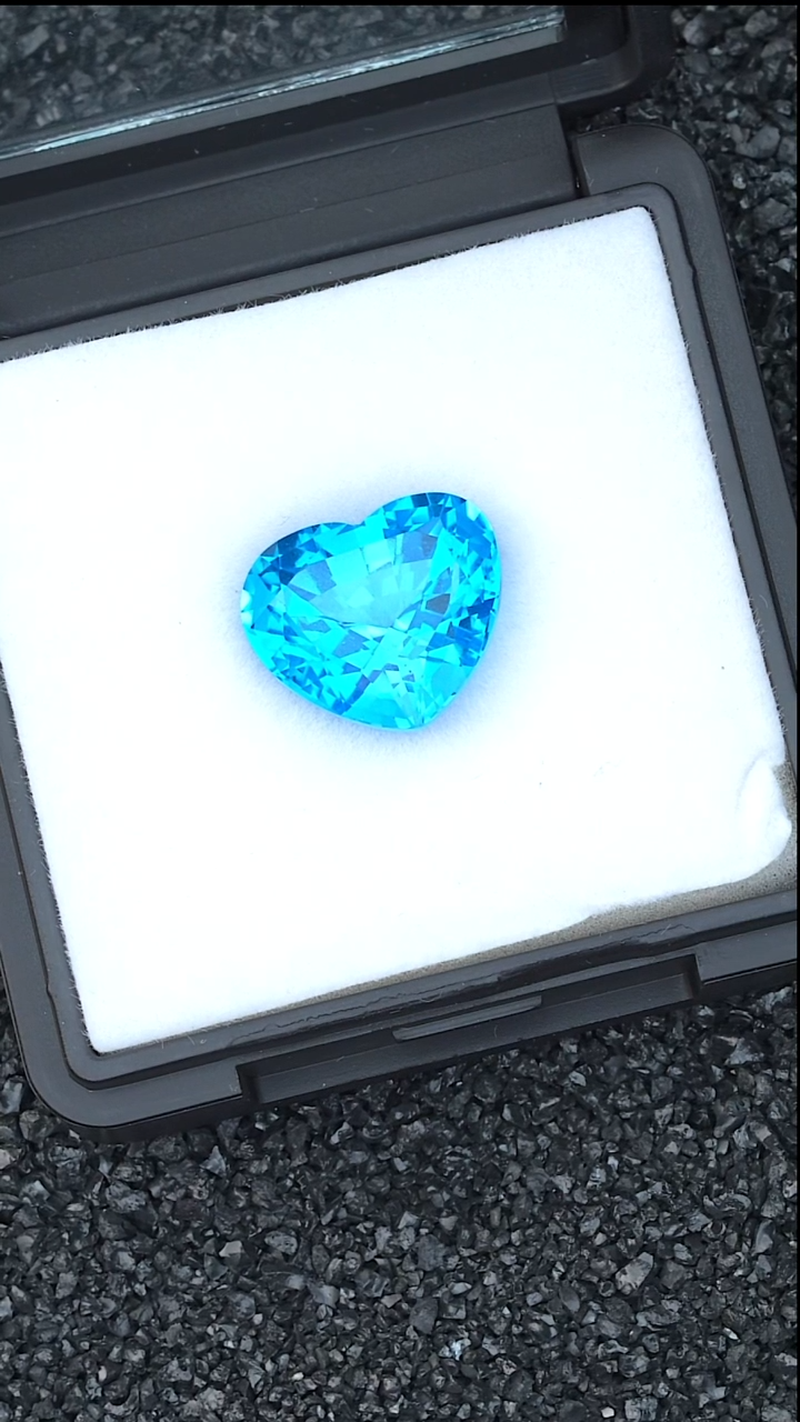 【闪购商品】托帕石裸石未镶嵌20.02克拉