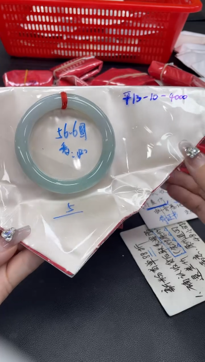 未镶嵌手镯翡翠翡翠手镯