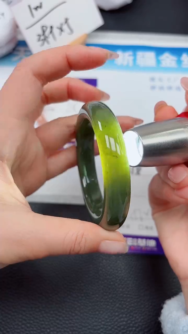 【闪购商品】和田玉手镯未镶嵌218