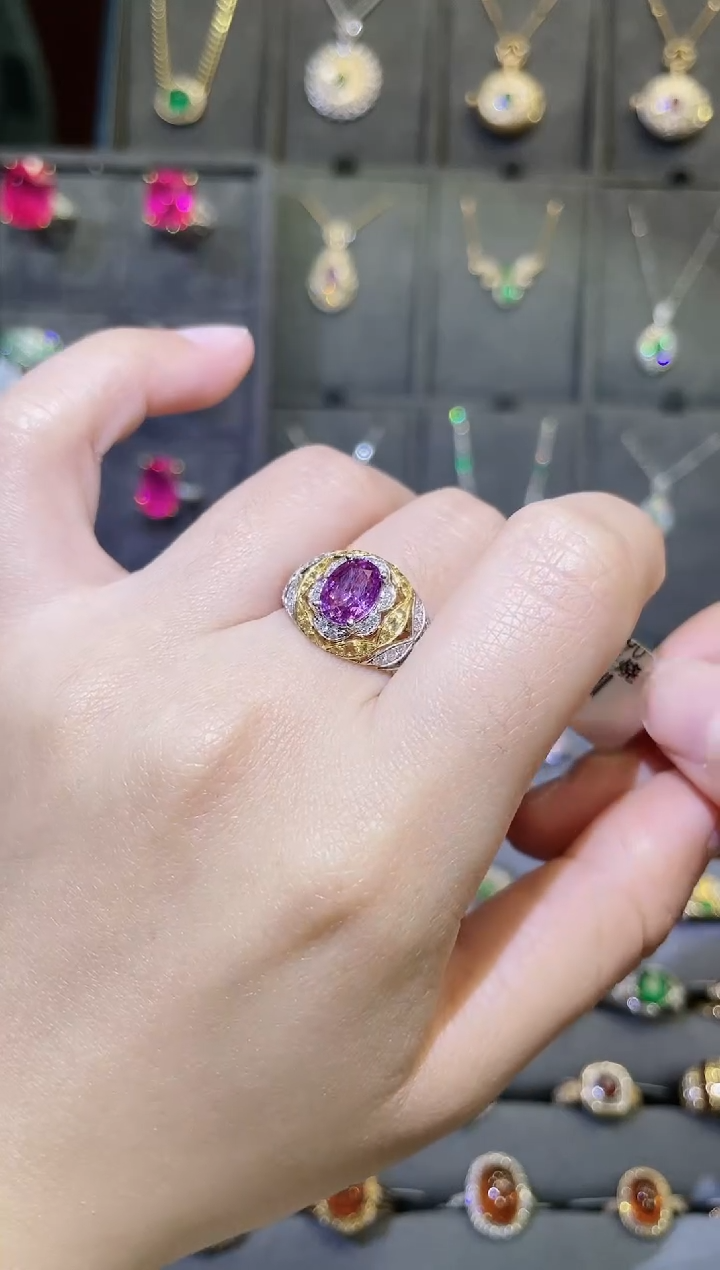 【闪购商品】彩色蓝宝石戒指18K金镶嵌1.56ct/紫色蓝宝石