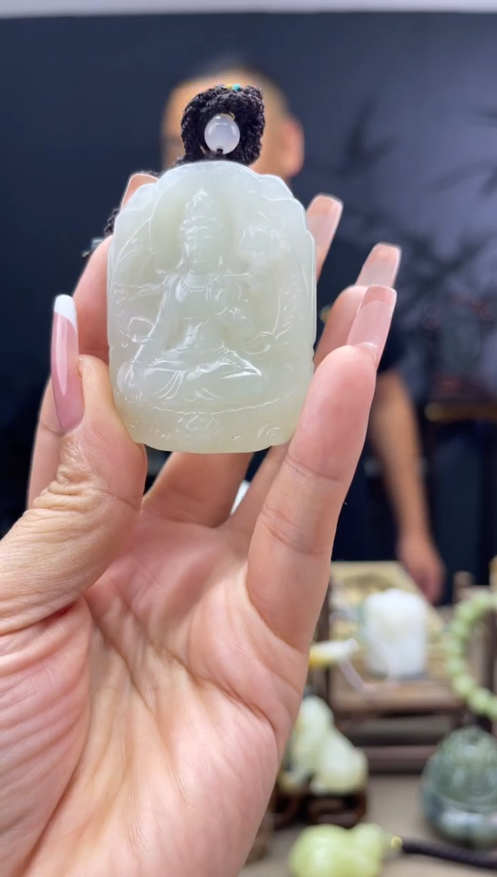 颈饰未镶嵌和田玉1