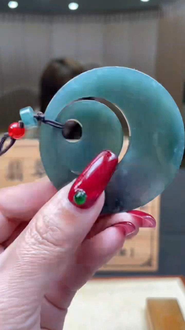 【闪购商品】翡翠颈饰未镶嵌      *4