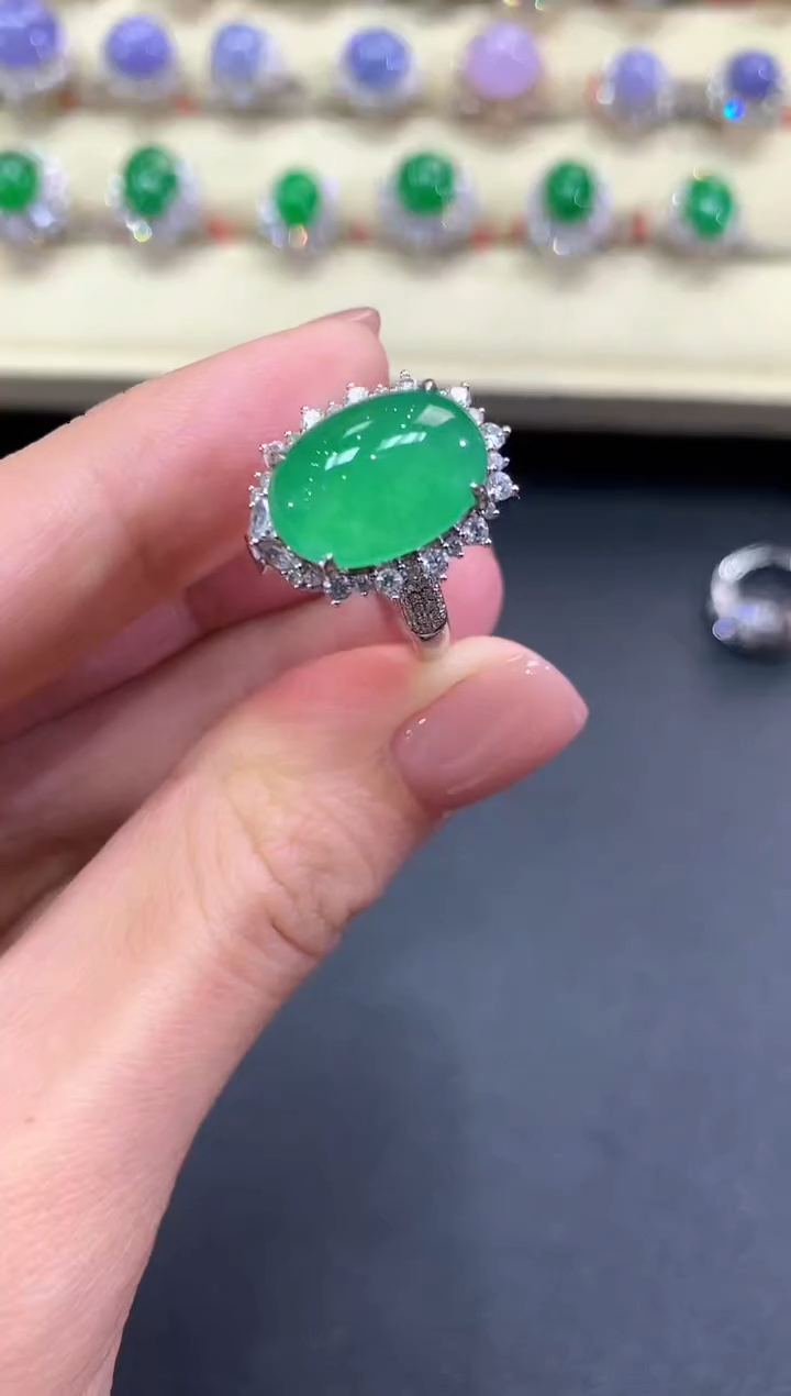 【闪购商品】翡翠戒指18K金镶嵌a249