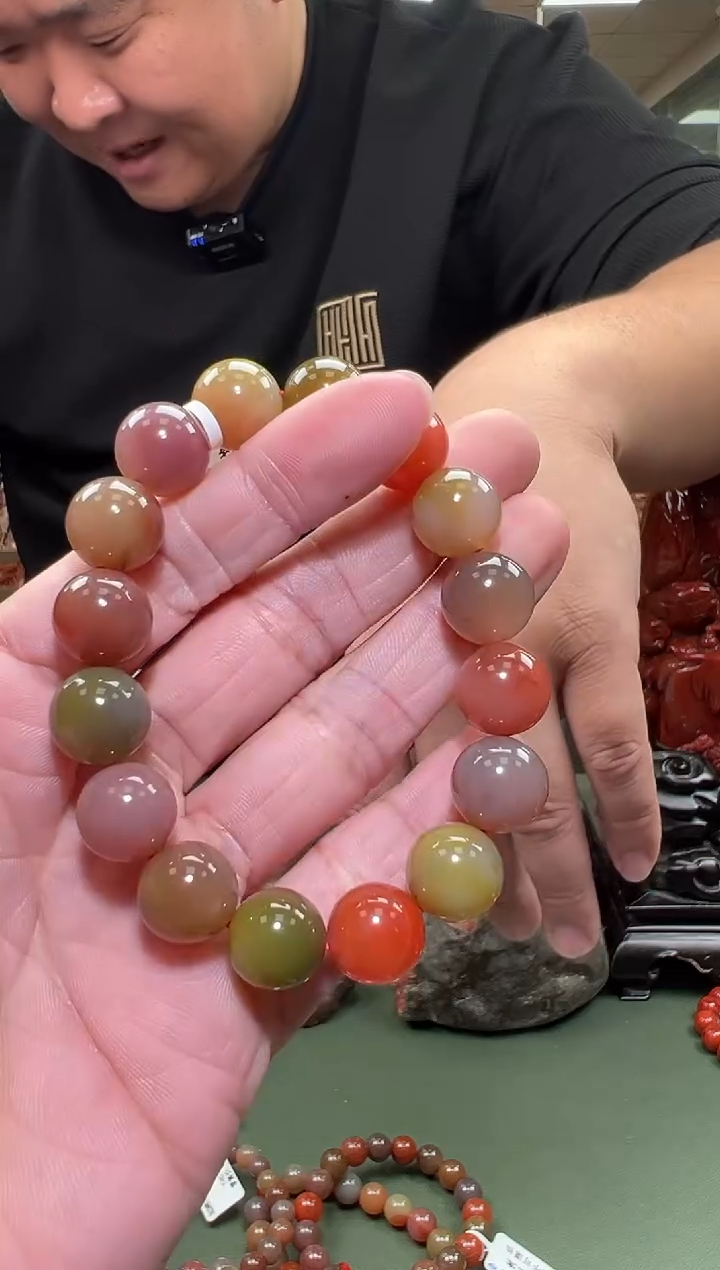 【闪购商品】玛瑙手链未镶嵌一条约12mm 多样性发货