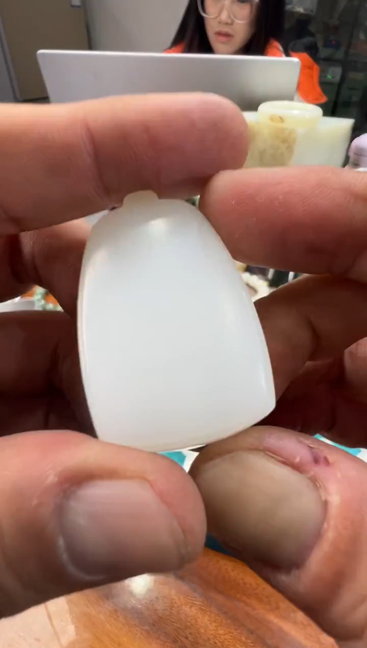 吊坠(赠链)未镶嵌和田玉俄白无事牌吊坠