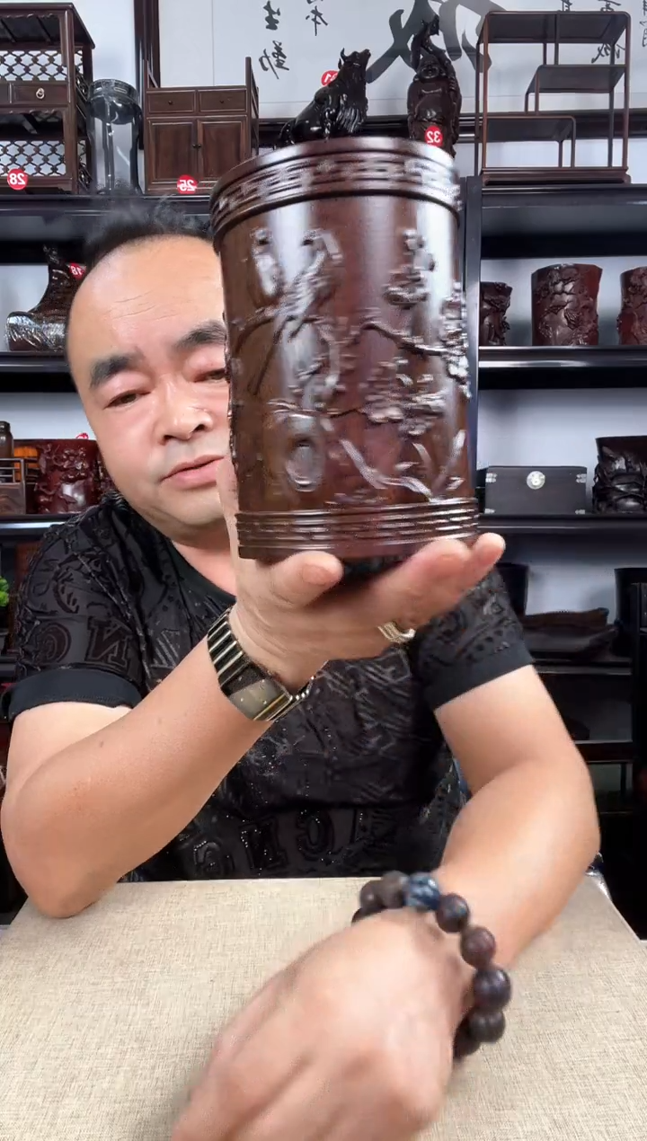 木梅花笔筒老李红木工艺品