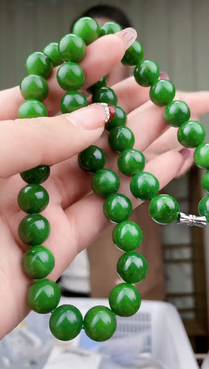 【闪购商品】和田玉挂件未镶嵌拍一发一，多样性发货