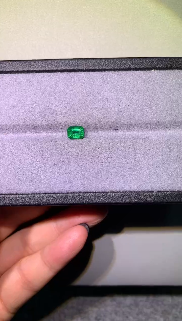 【闪购商品】祖母绿裸石未镶嵌1.23ct沃顿微油吉尔德A205