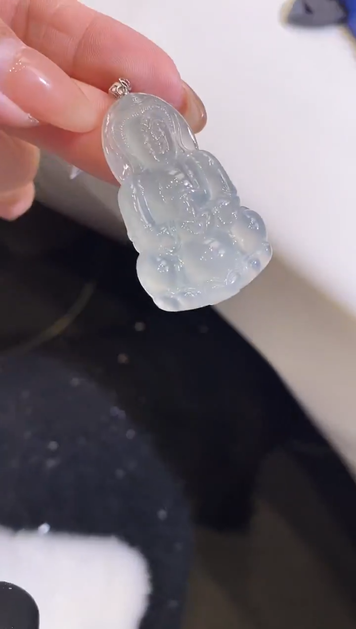 吊坠(不含链)18K金镶嵌翡翠观音