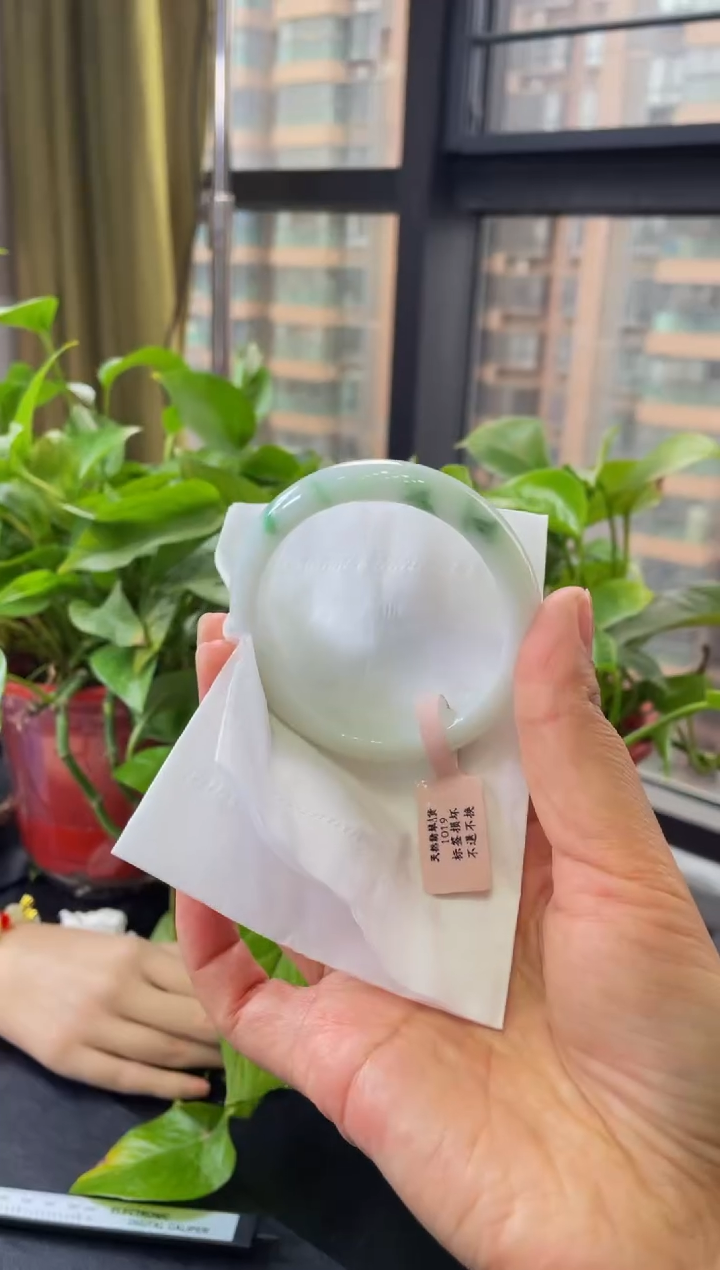 【闪购商品】翡翠手镯未镶嵌手镯13