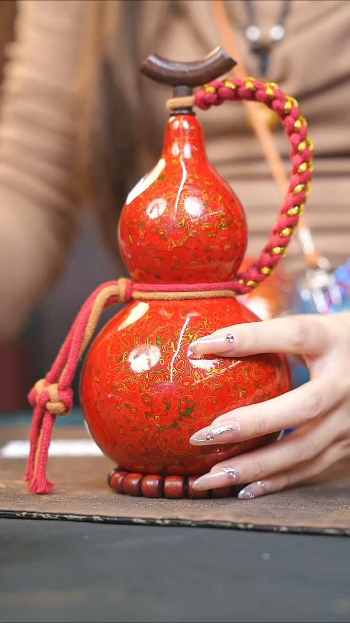 【闪购商品】WQ225漆艺酒葫芦不包手串及旋转底座