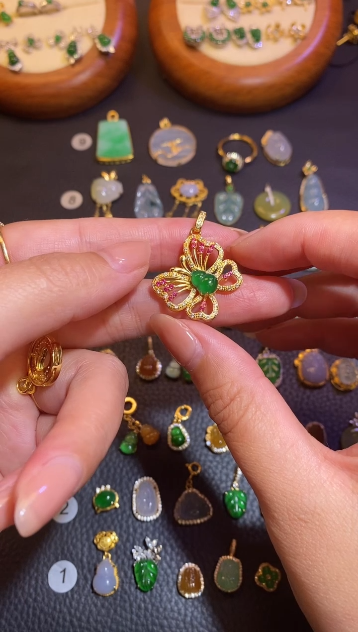 颈饰银S925镶嵌翡翠a货翡翠