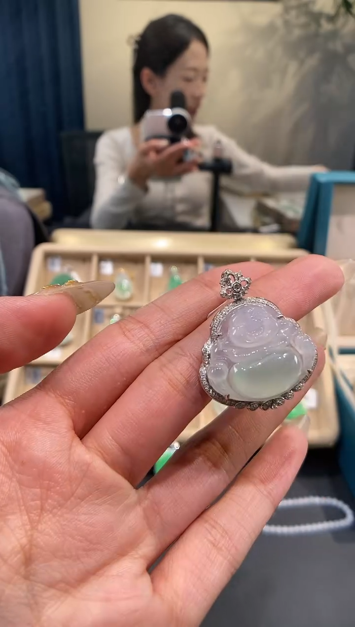 【闪购商品】翡翠吊坠(不含链)18K金镶嵌佛公