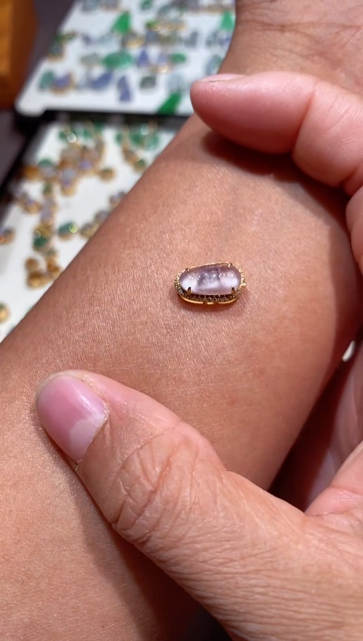 颈饰18K金镶嵌翡翠福*11111111