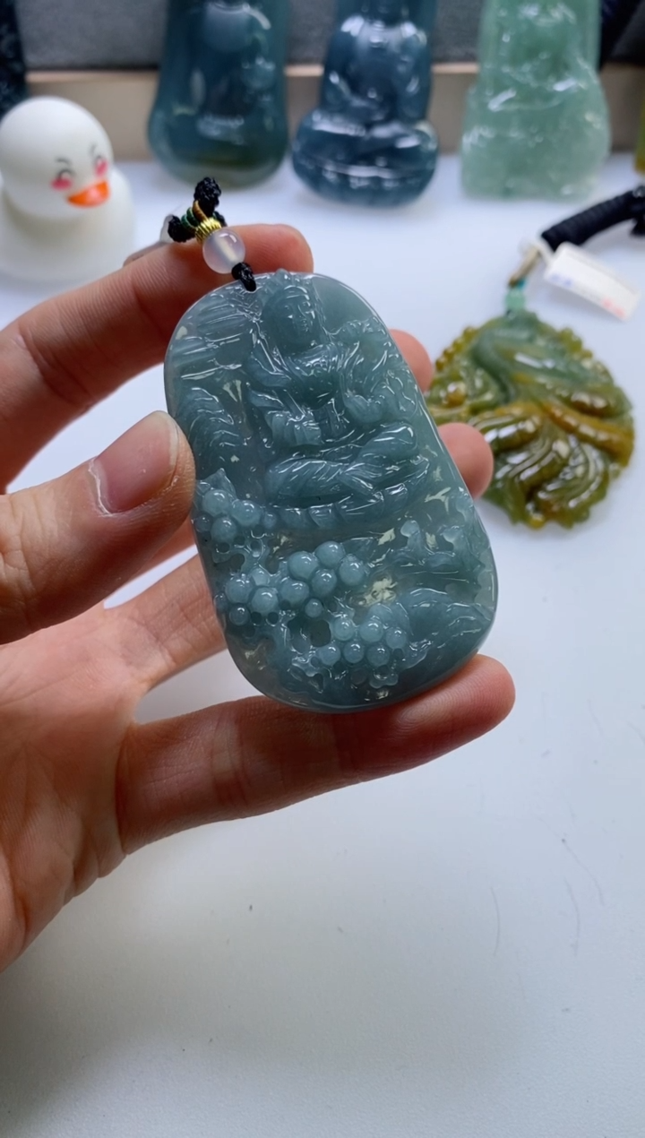 【闪购商品】翡翠挂件未镶嵌            