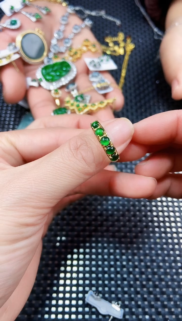 【闪购商品】翡翠戒指未镶嵌111111111