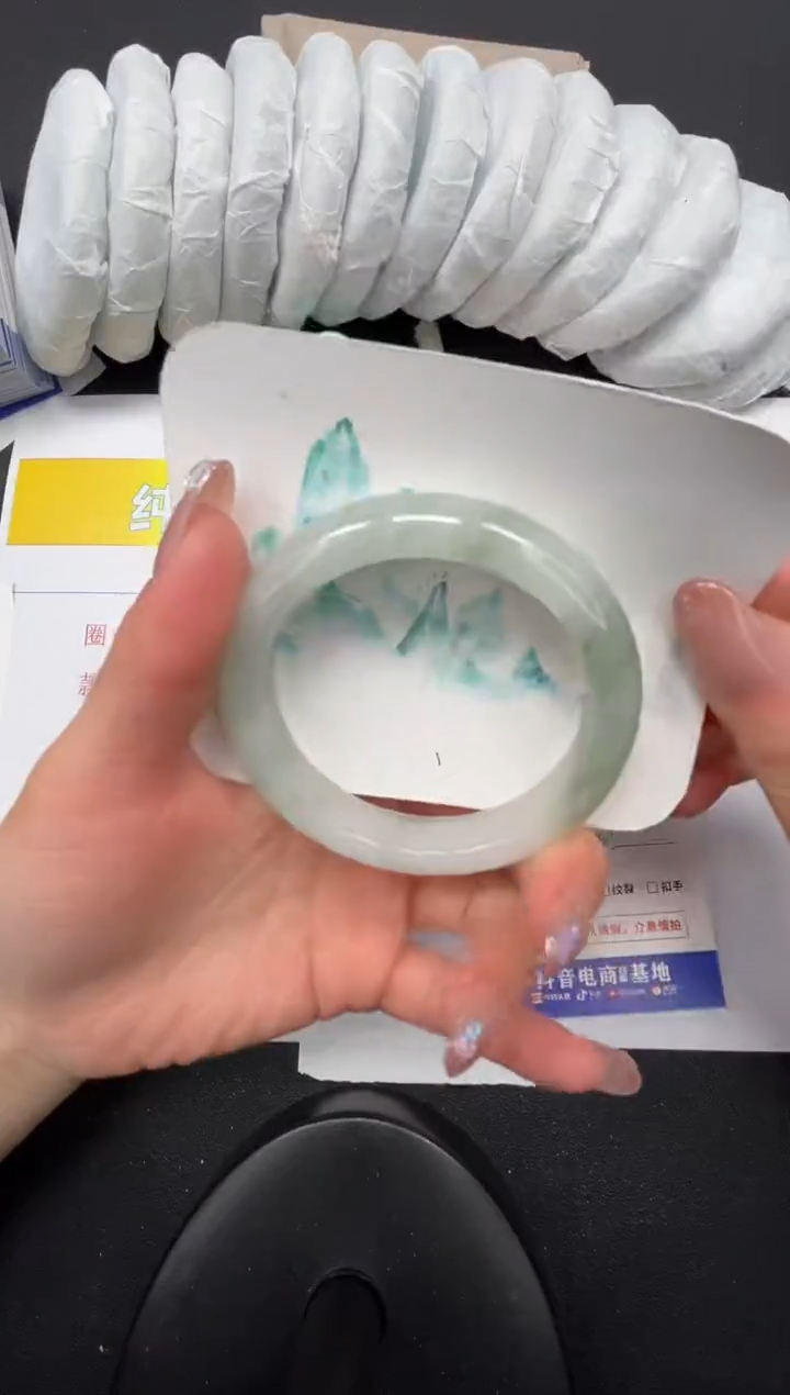 【闪购商品】石英质玉手镯未镶嵌11-56.9