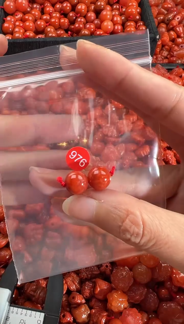 【闪购商品】南红玛瑙颈饰未镶嵌1