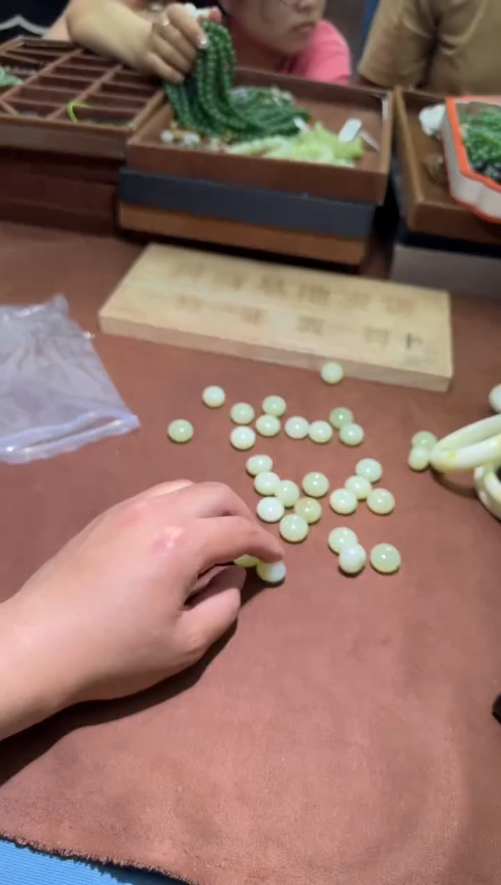 和田玉未镶嵌吊坠(赠链)【钰421】20 9027 多样性发其一