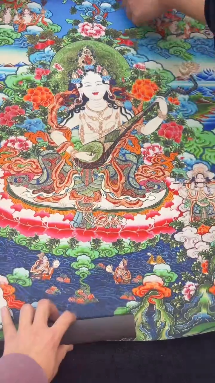 装裱画精美唐卡艺术绘画作品