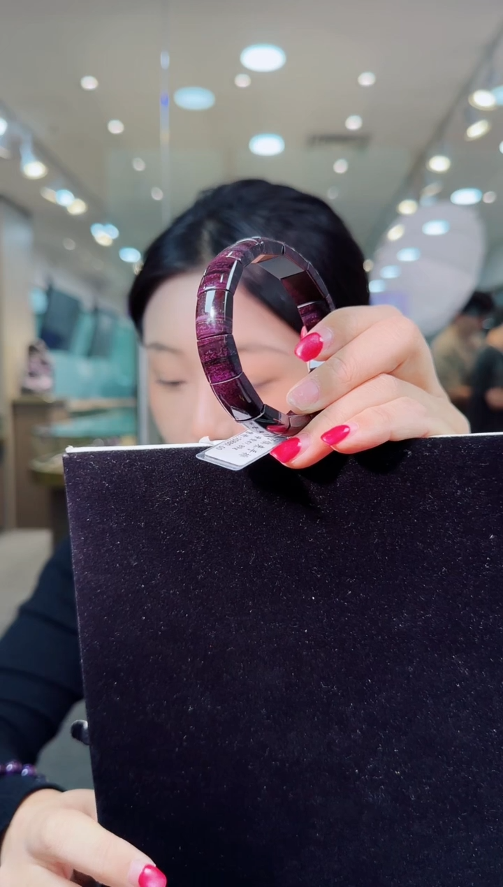 未镶嵌苏纪石（舒俱来）手牌南非老矿料舒俱来